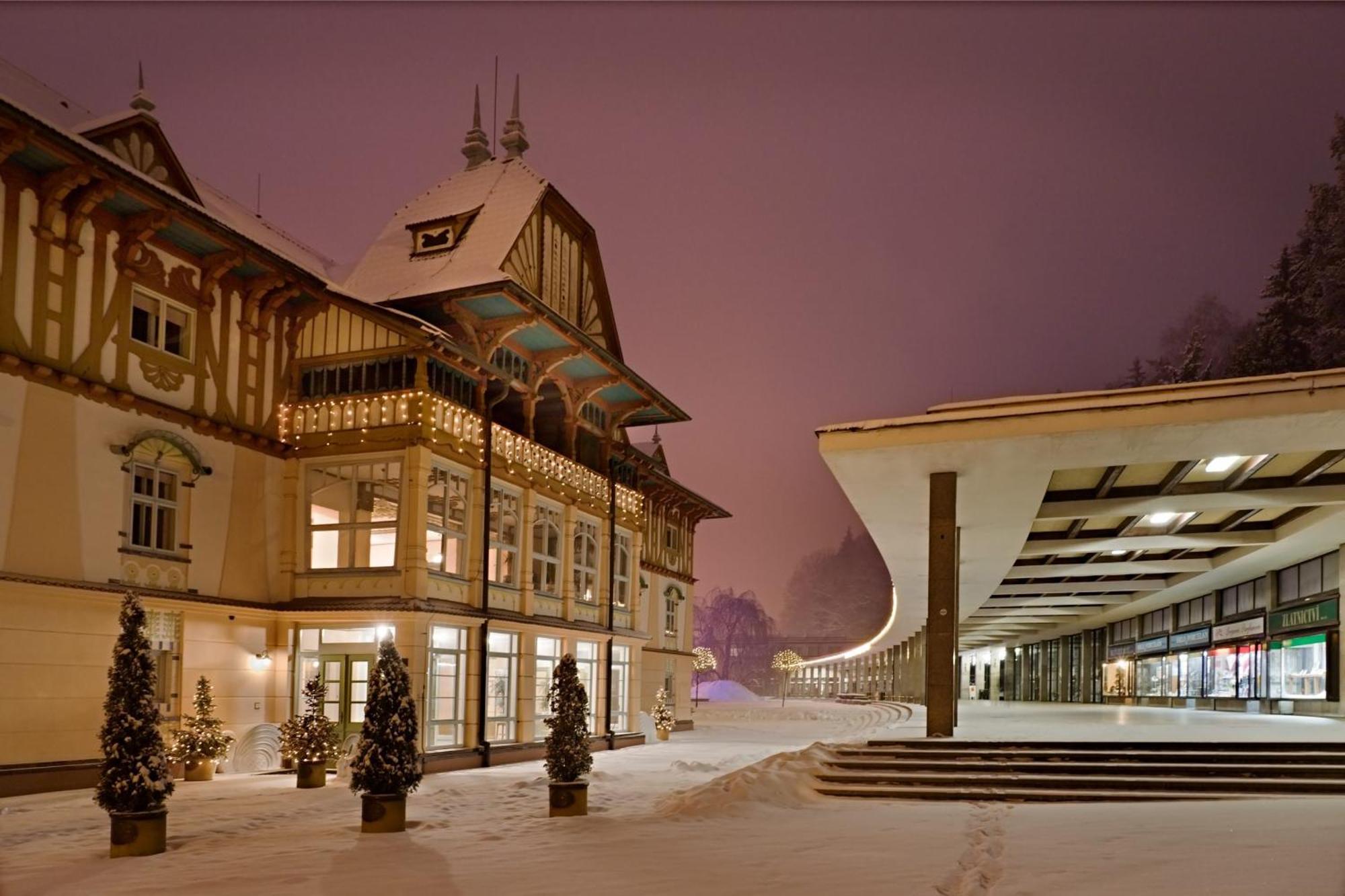 Kapsle Luhacovice Apartment Exterior photo